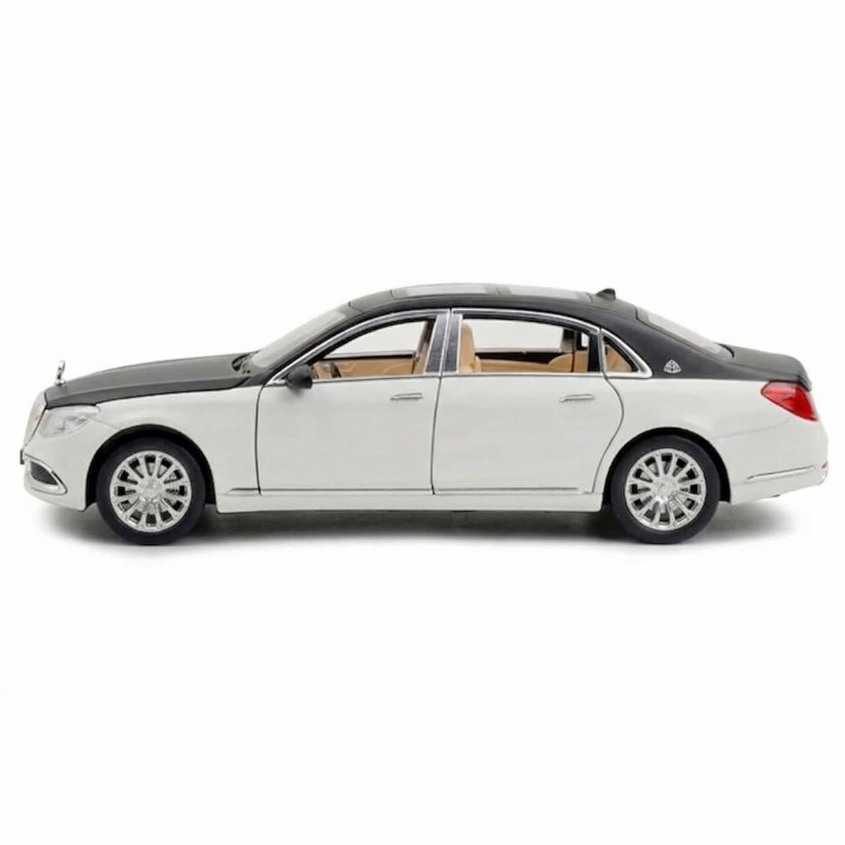 Mercedes-Maybach S600 Luxury Sedan – 1:32 Scale Precision Model