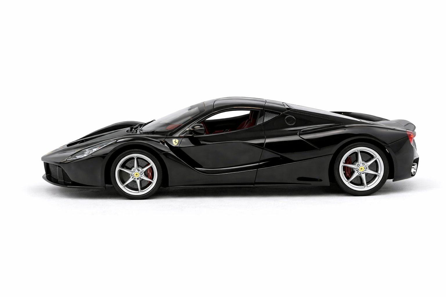 Ferrari LaFerrari Luxury Diecast Car - 1:32 Scale Precision Model