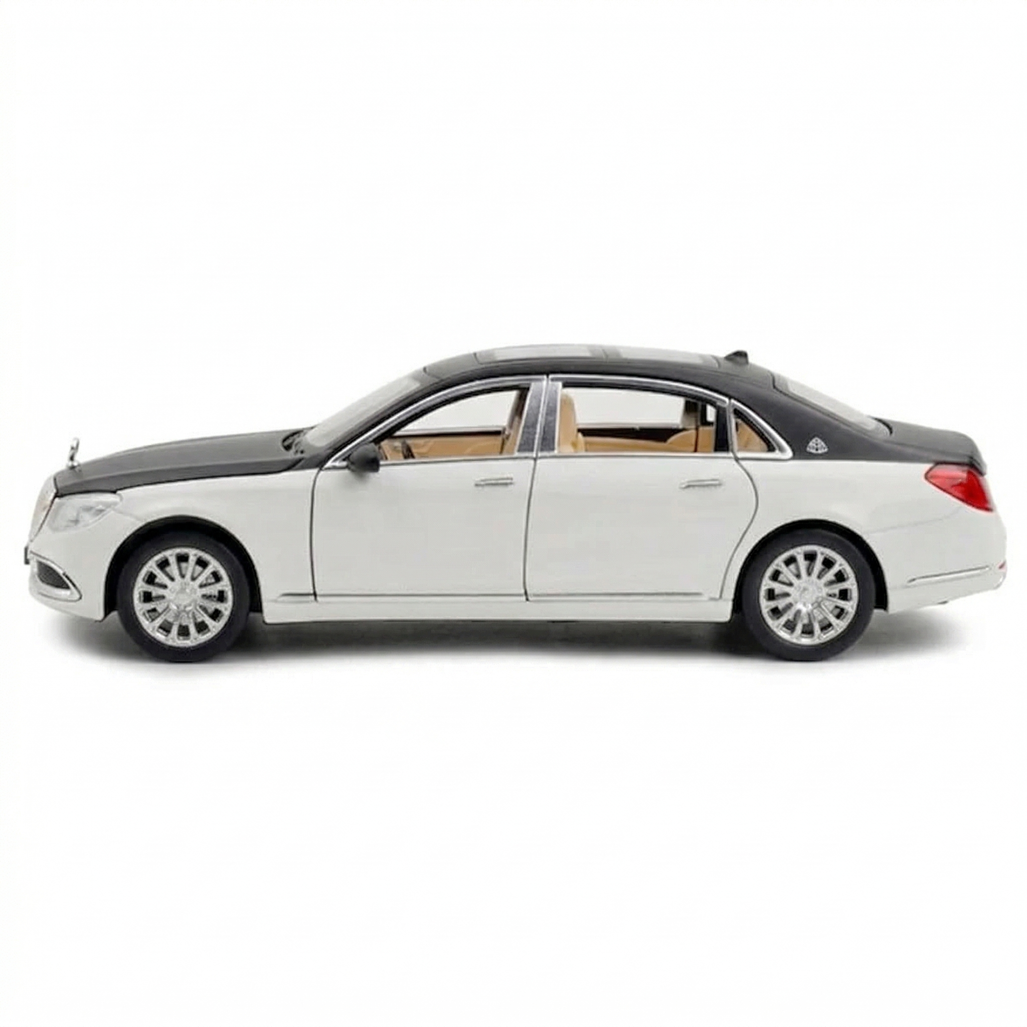 Mercedes-Maybach S600 Luxury Sedan – 1:24 Scale Precision Model
