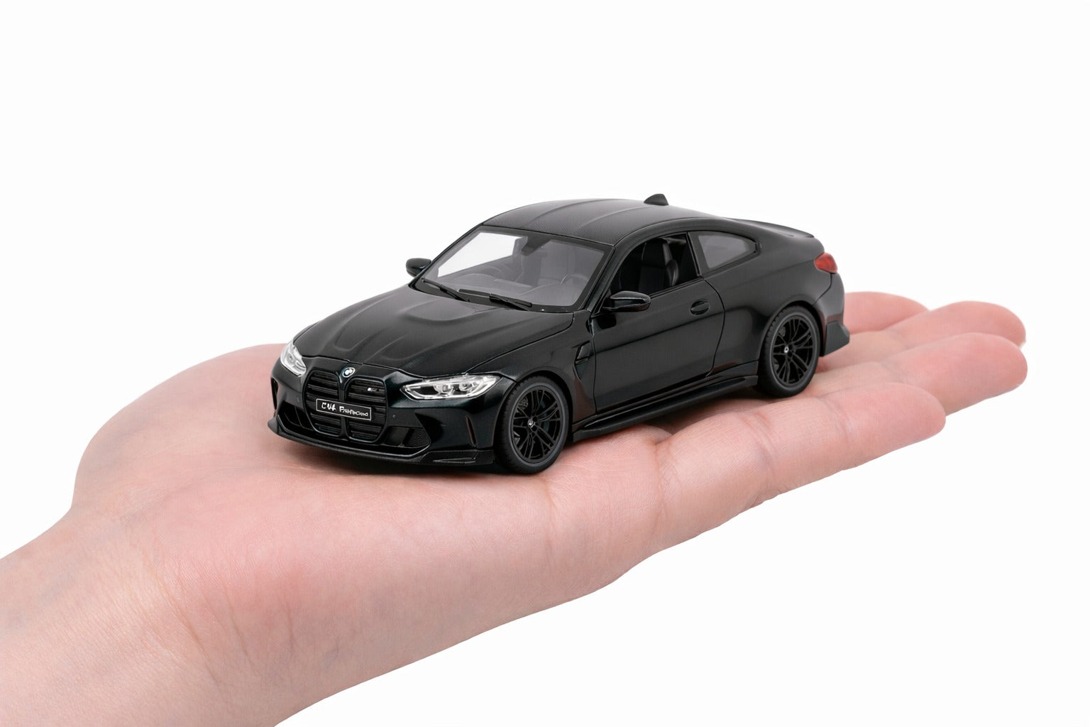 BMW M4 (G82) Competition Diecast Car - 1/32 Scale Miniature