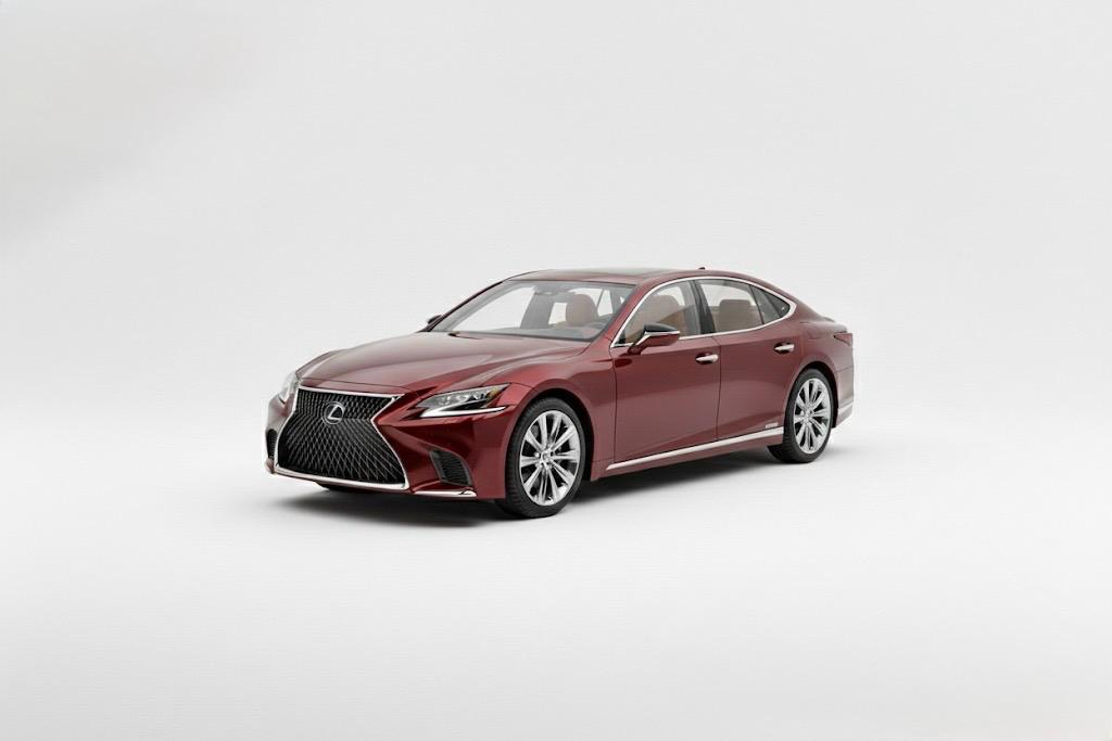 Lexus LS 500h Luxury Sedan – Flagship Series 1:32 Scale