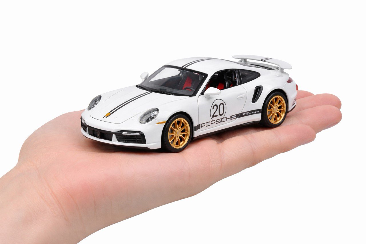 Porsche 911 Turbo S Luxury Diecast Car - 1/32 Scale Miniature