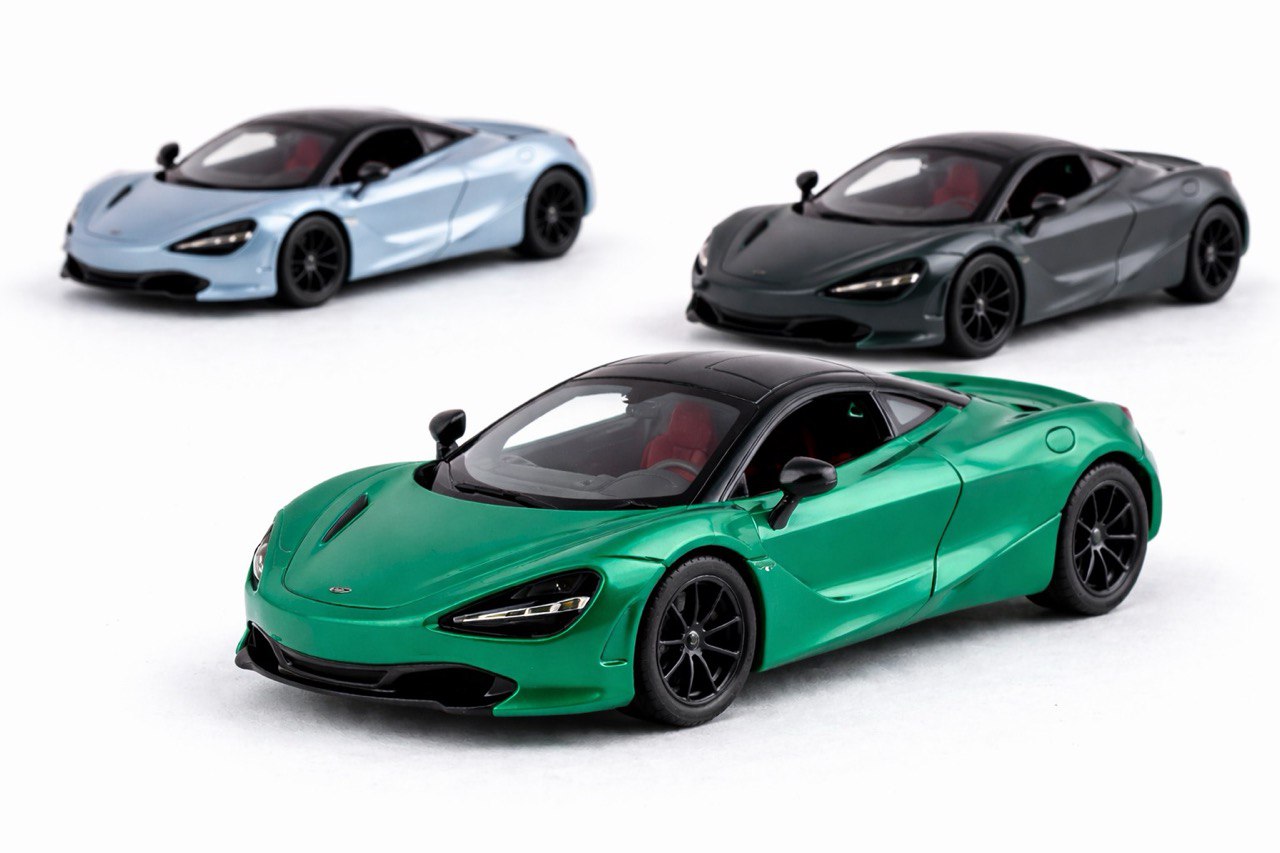 McLaren 720S Luxury Supercar Diecast - 1:32 Scale Precision Model