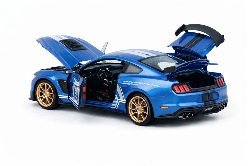 Ford Mustang Shelby GT500 Luxury Diecast - 1/32 Scale Precision Model