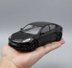 Tesla Model 3 Precision Metal Model – 1:24 Scale